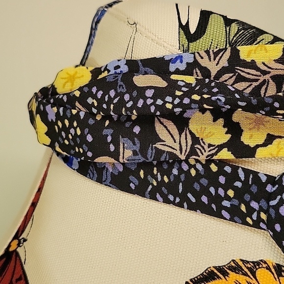 JUN & IVY blue & yellow floral dress.  Ties at shoulder size is Large Juniors. - Picture 7 of 10